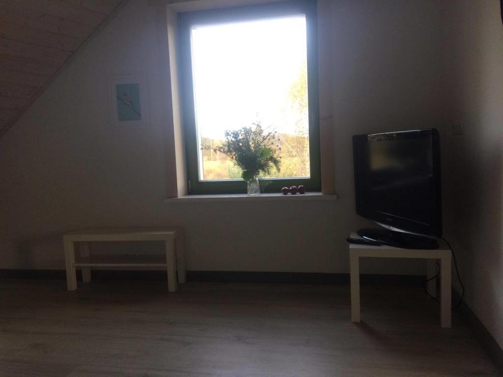 Chamedafne W Puszczy Kampinoskiej Brochów Zimmer foto